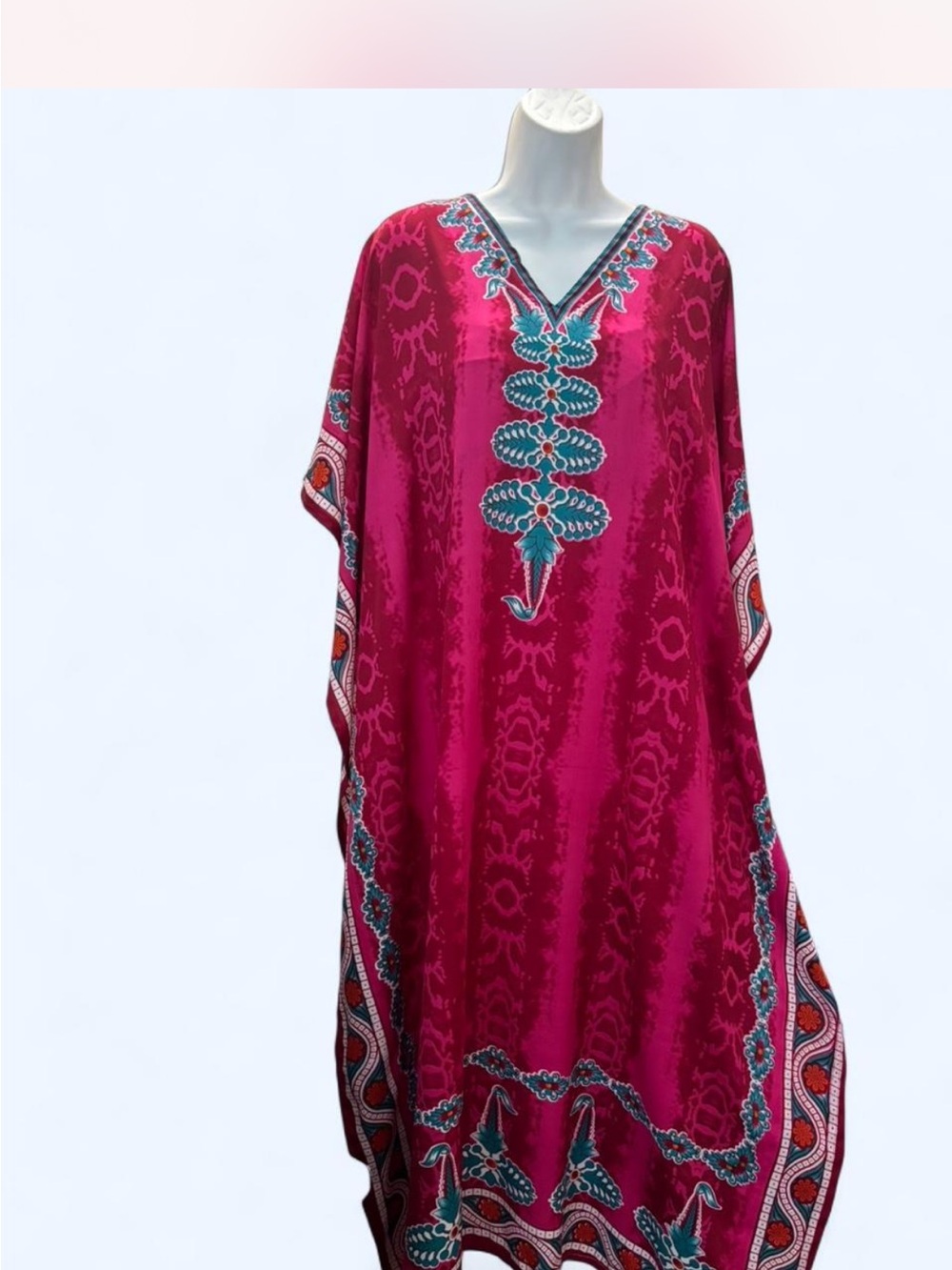 Magenta Kaftan with Teal Embroidered Motif! Size one